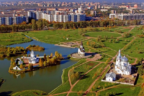 02) St. Petersburg