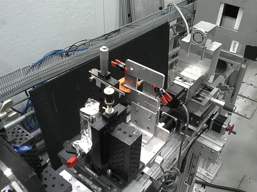 The MIT/NASA team’s prototype neutron microscope during initial testing at the Oak Ridge National Laboratory. Courtesy of MIT.