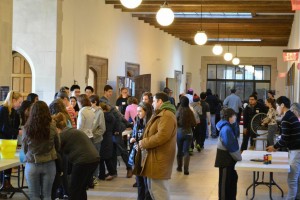 Parents and students crowd the second floor of Sterling Chemistry Lab for the January 31 Science on Saturdays event. Photo by Suryabrata Dutta.