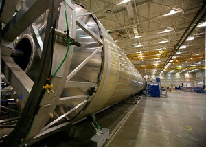 1.Falcon 9’s booster tank is constructed of an aluminum lithium alloy and is contained within the first stage of the rocket. Image courtesy of Wikimedia Commons 