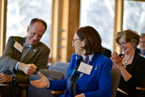 Leadership Council co-chairs Pamela Kohlberg and Tom McHenry shake hands at the 2015 Leadership Council Meeting. Image Courtesy of Yale F&ES.