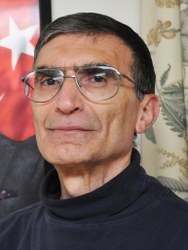 Aziz Sancar is currently a professor of biochemistry and biophysics at the University of North Carolina at Chapel Hill, where he continues to study the mechanisms of mammalian DNA repair. Image courtesy of the UNC School of Medicine Biochemistry and Biophysics Department.